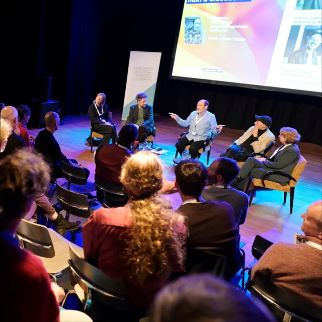 Aanstaande donderdag 13 november vieren we componisten en makers uit de wereld van de nieuwe muziek tijdens de New Music Conference 2025 in ’s-Hertogenbosch. 🎼

De zevende editie staat in het teken van vernieuwing, fair practice & grootrecht, en de toekomst van componeren in Nederland. Bezoekers kunnen zich laten inspireren door panels, gesprekken en ontmoetingen met makers uit het hele land.

De dag wordt afgesloten met de uitreiking van de Buma Classical Award, Buma Classical Lifetime Achievement Award en de Buma New Music Incentive, een viering van het talent en de toewijding van componisten binnen de wereld van de nieuwe muziek. 

New Music Conference is een initiatief van BumaStemra, georganiseerd door Buma Cultuur in samenwerking met November Music. Meer info en tickets 👉 link in bio

📸: Karen van Gilst