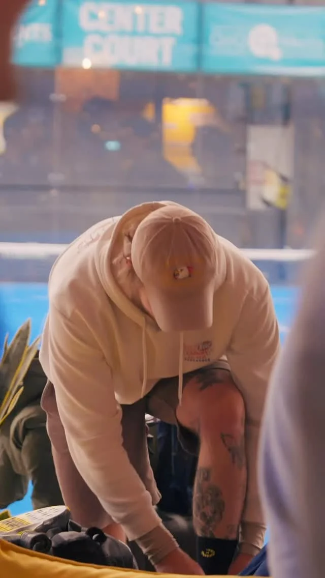 De ESNS-vrijdag begon met een sportieve kickstart op de padelbaan. 🎾

Tijdens Smash, Hit & Score, het Buma Cultuur padeltoernooi, stonden artiesten, makers en muziekprofessionals al vroeg op de baan voor een ochtend vol fanatiek spel, goede energie en snelle rallies.

Dank aan iedereen die meedeed, aanmoedigde of langskwam voor een koffie!

EN: 
ESNS Friday began on the padel court with an early-morning session 🎾

During Smash, Hit & Score, the Buma Cultuur padel tournament, artists, creators and music professionals hit the court early for a morning full of fast rallies, high-energy play and friendly competition.

Thanks to everyone who played, cheered from the sidelines or stopped by for a coffee!